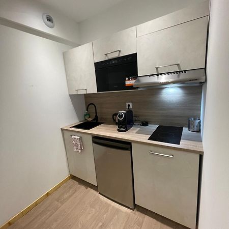Le Salvador - Appart'Hotel De 18M2 A 44M2 La Talaudiere Экстерьер фото