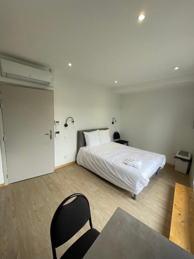 Le Salvador - Appart'Hotel De 18M2 A 44M2 La Talaudiere Экстерьер фото