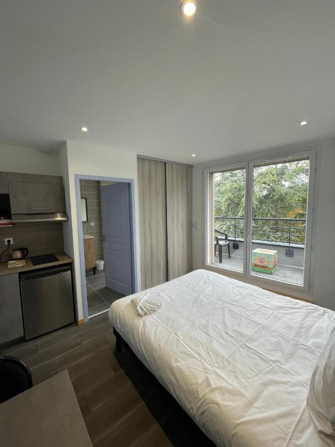 Le Salvador - Appart'Hotel De 18M2 A 44M2 La Talaudiere Экстерьер фото