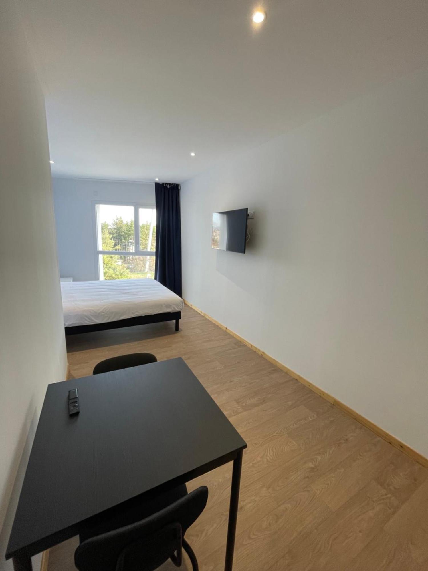Le Salvador - Appart'Hotel De 18M2 A 44M2 La Talaudiere Экстерьер фото
