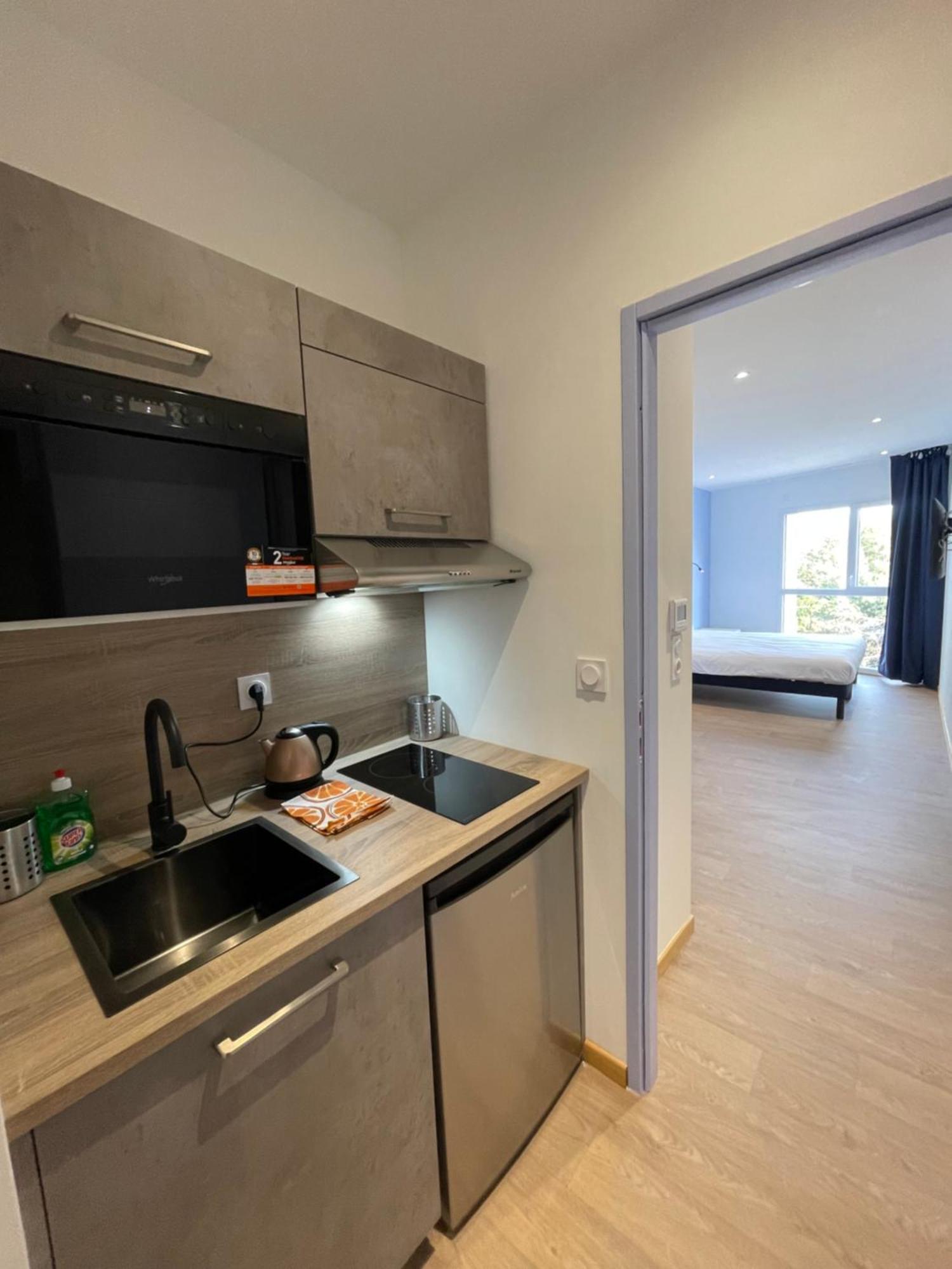Le Salvador - Appart'Hotel De 18M2 A 44M2 La Talaudiere Экстерьер фото