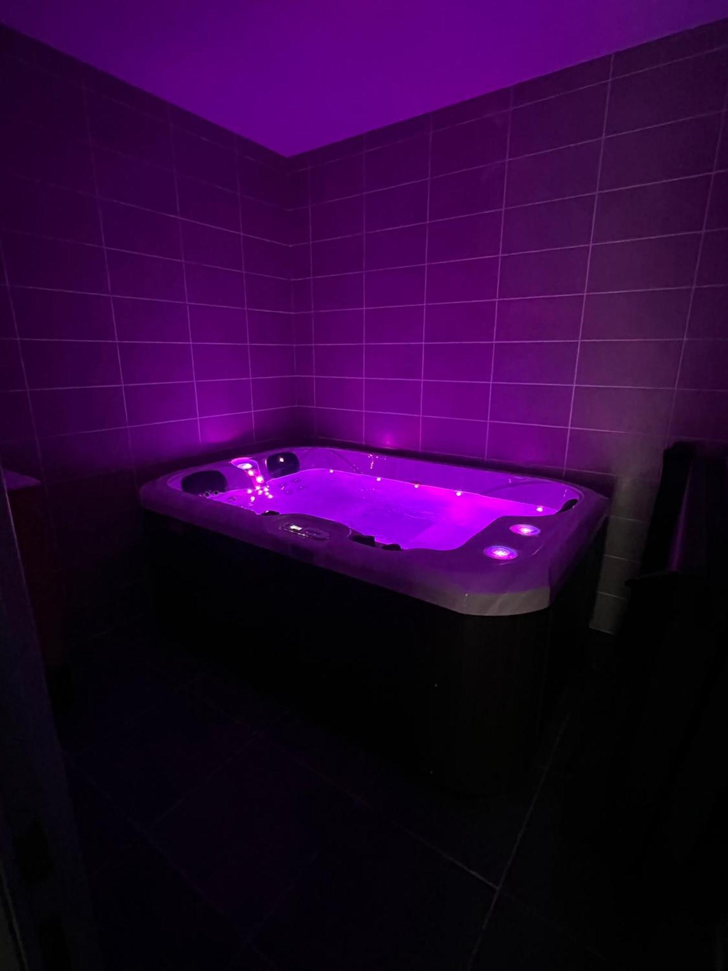 Le Salvador - Appart'Hotel De 18M2 A 44M2 La Talaudiere Экстерьер фото