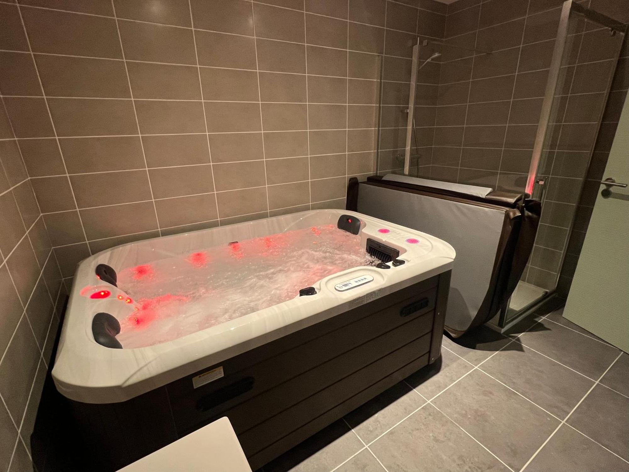 Le Salvador - Appart'Hotel De 18M2 A 44M2 La Talaudiere Экстерьер фото